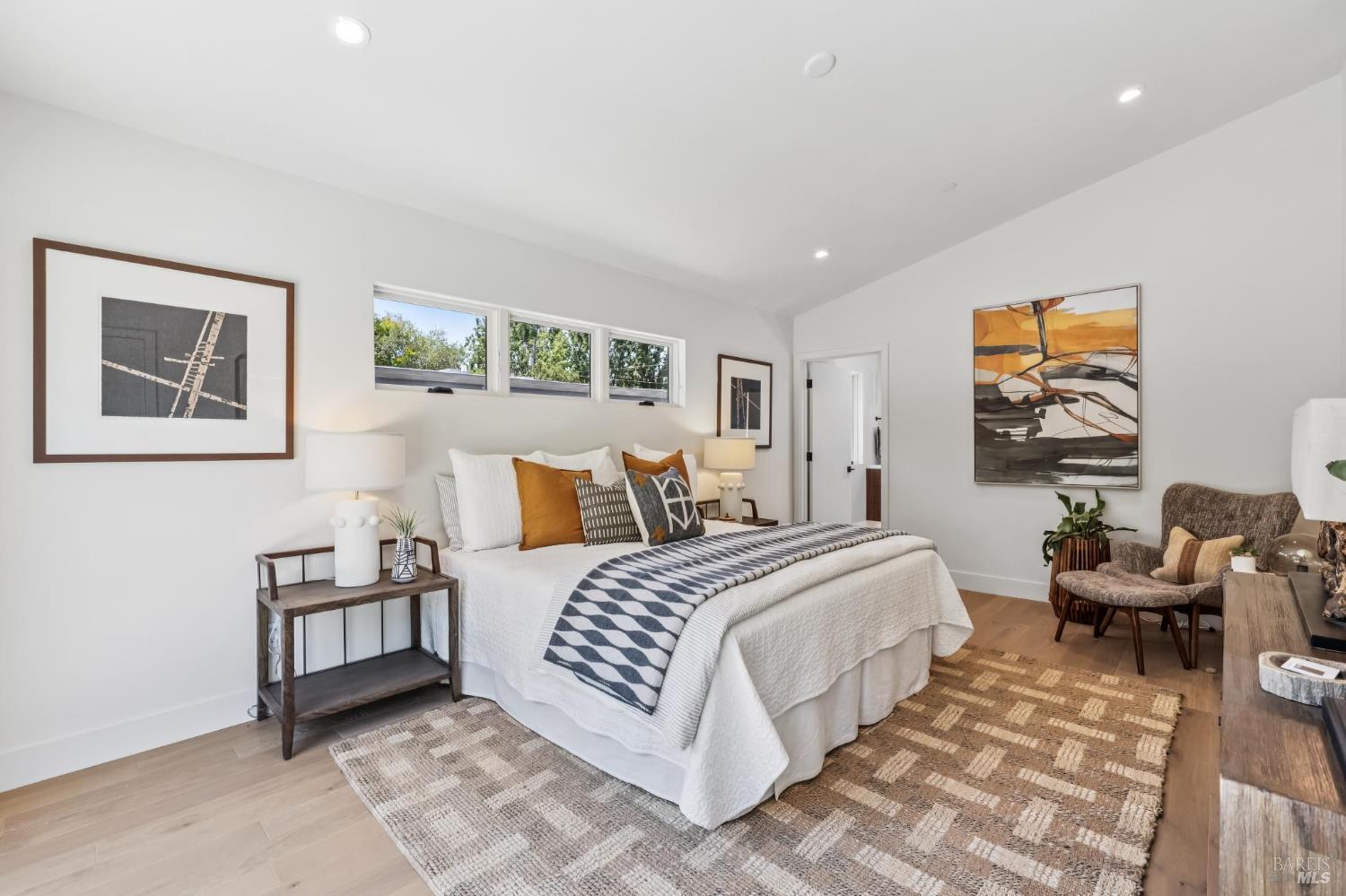 216 1st Street E