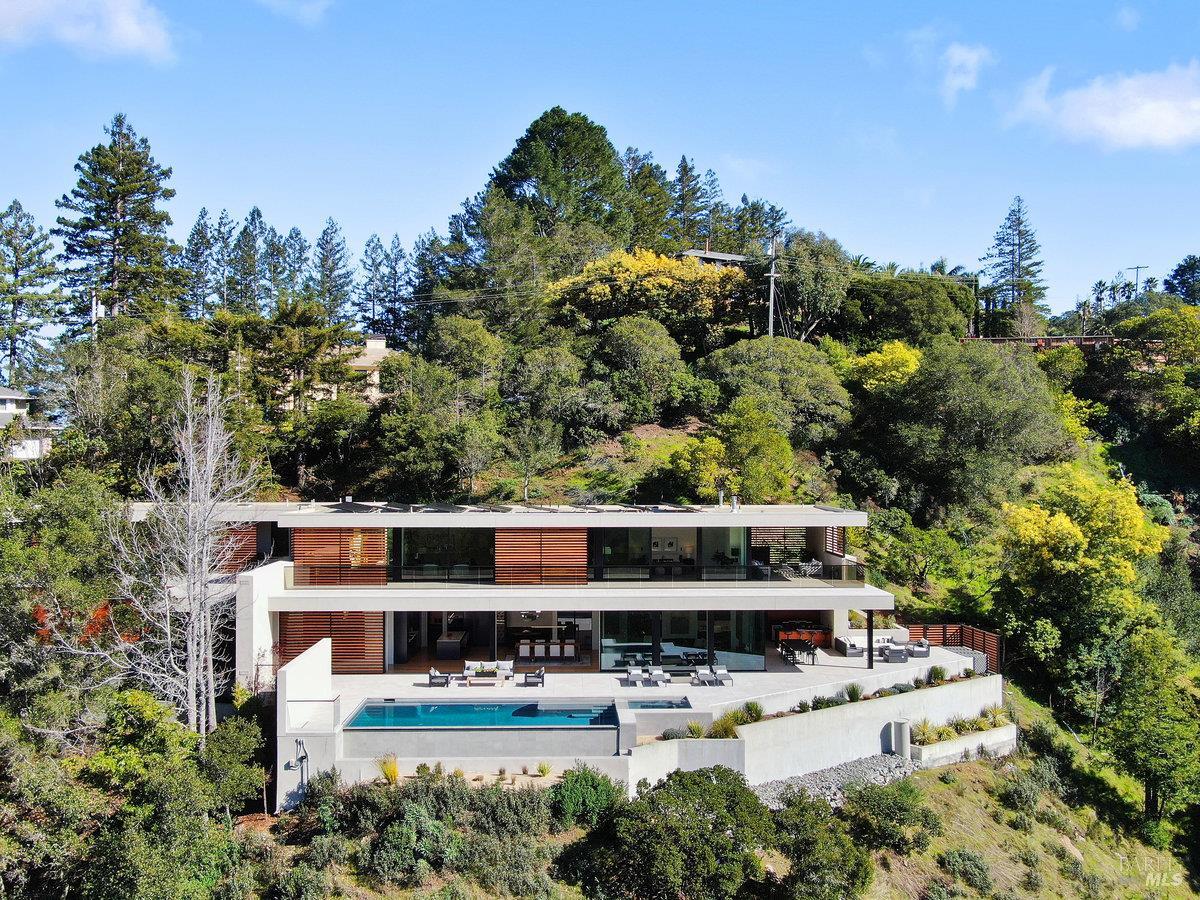70 Ridgecrest Road