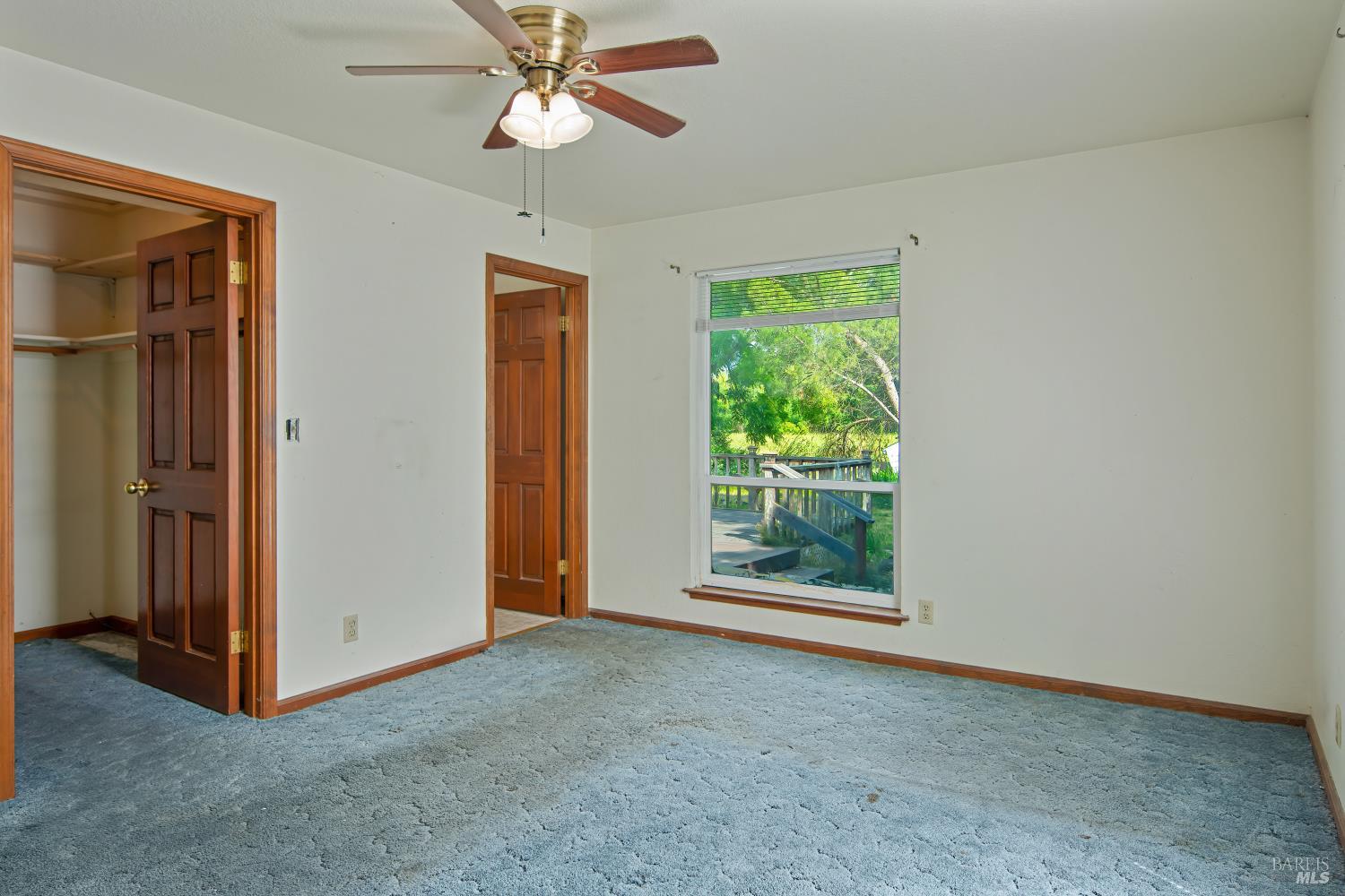 2062 Ludwig Avenue
