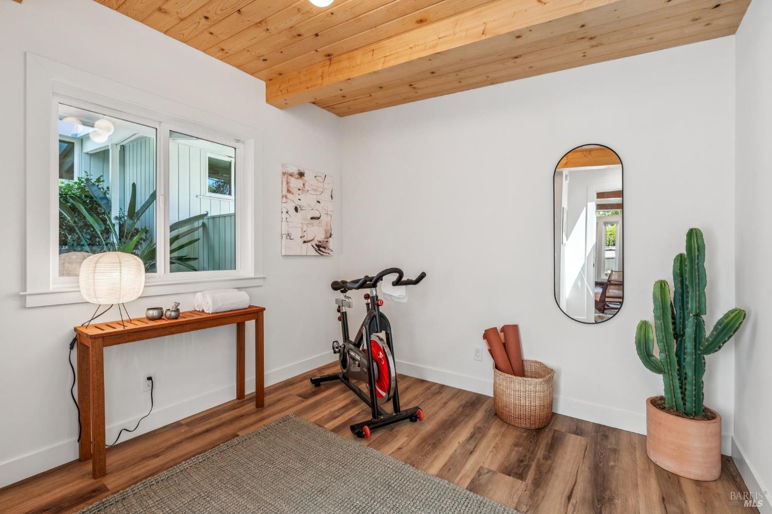 384 Hibiscus Way