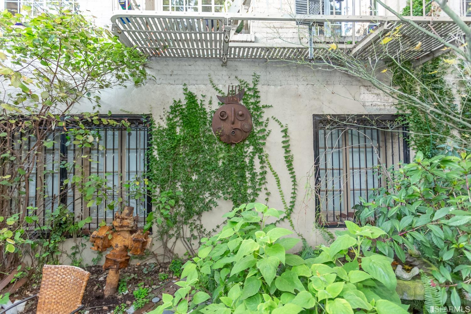 735 Geary Street Unit: 204
