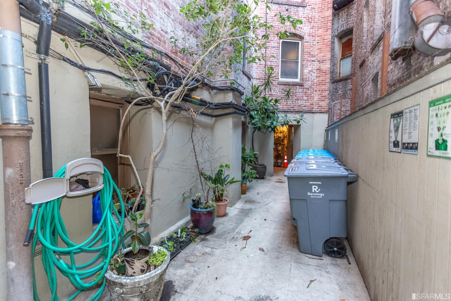 735 Geary Street Unit: 204