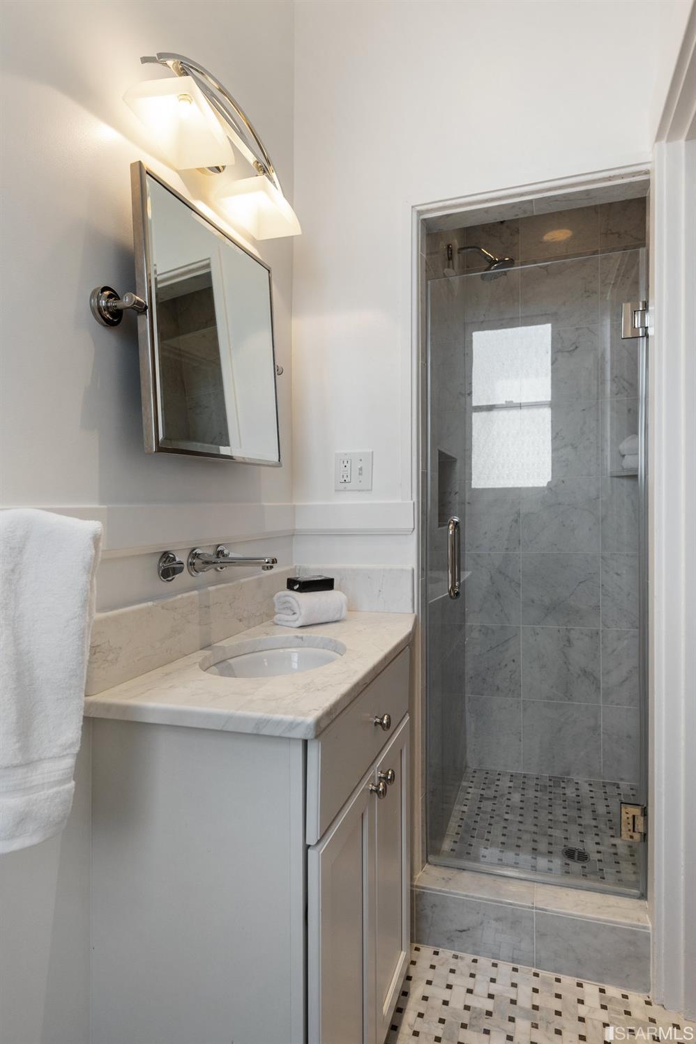 1020 Union Street Unit: 8