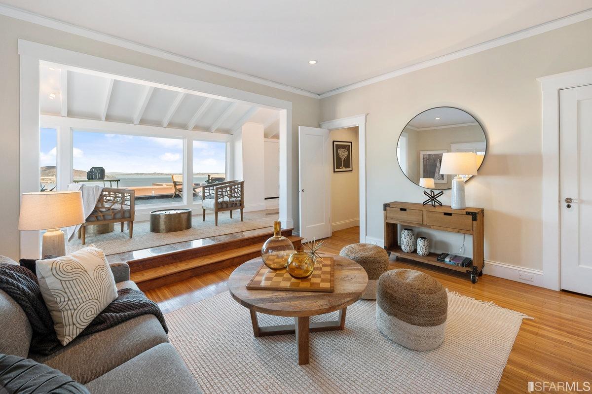 1020 Union Street Unit: 8