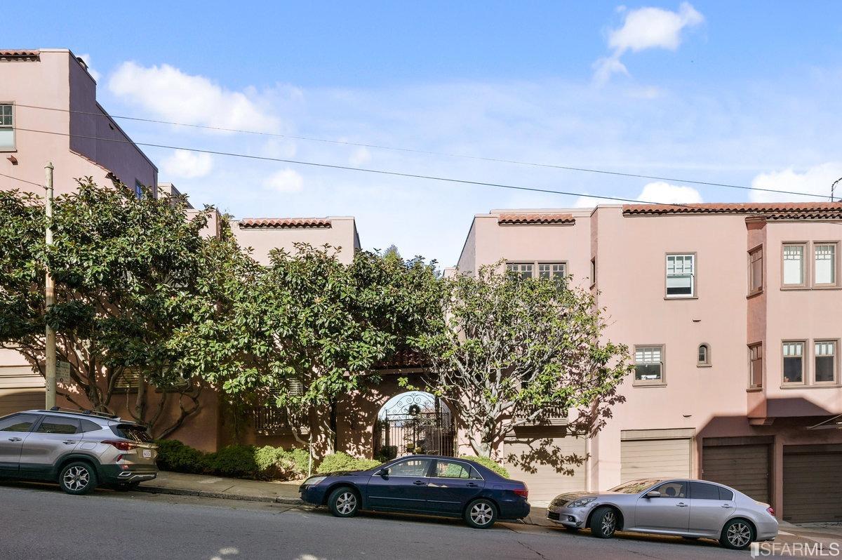 1020 Union Street Unit: 8