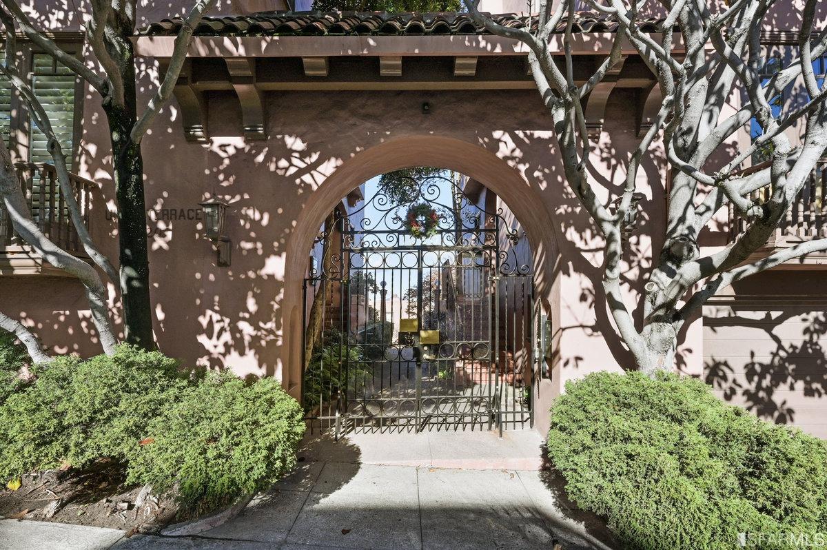 1020 Union Street Unit: 8