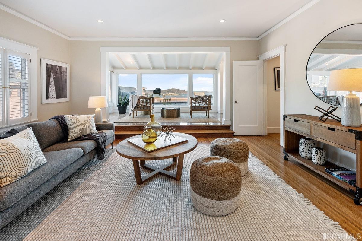 1020 Union Street Unit: 8