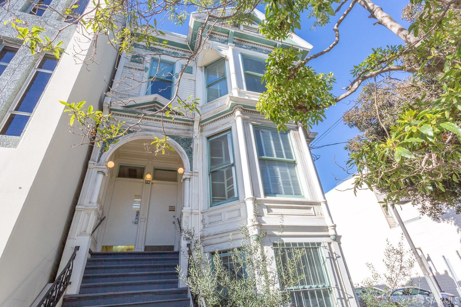 1721 Scott Street