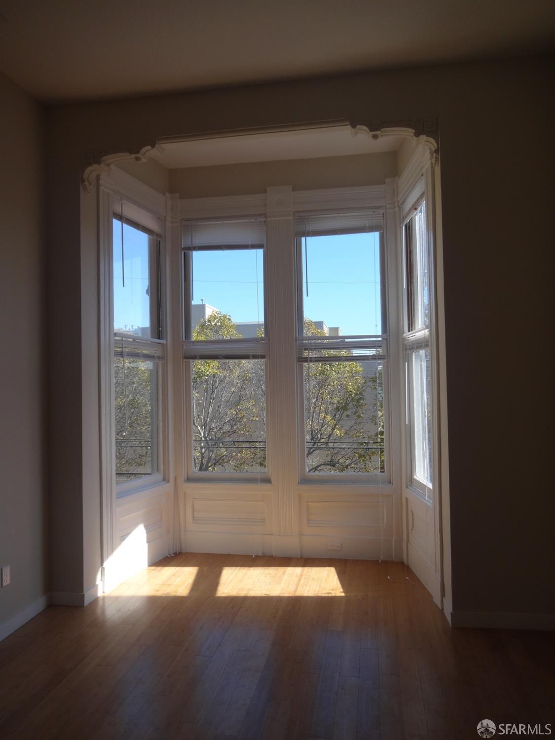 1110 South Van Ness Avenue