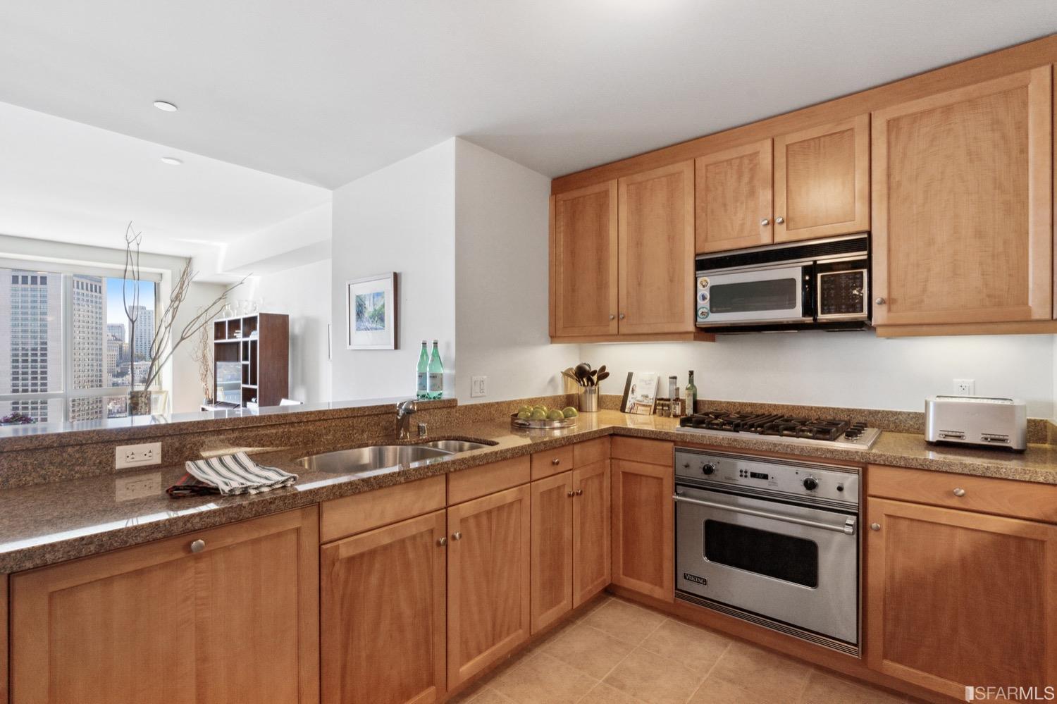 765 Market Street Unit: 31E