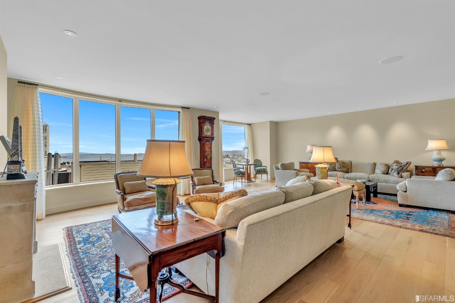 1150 Sacramento Street Unit: 303