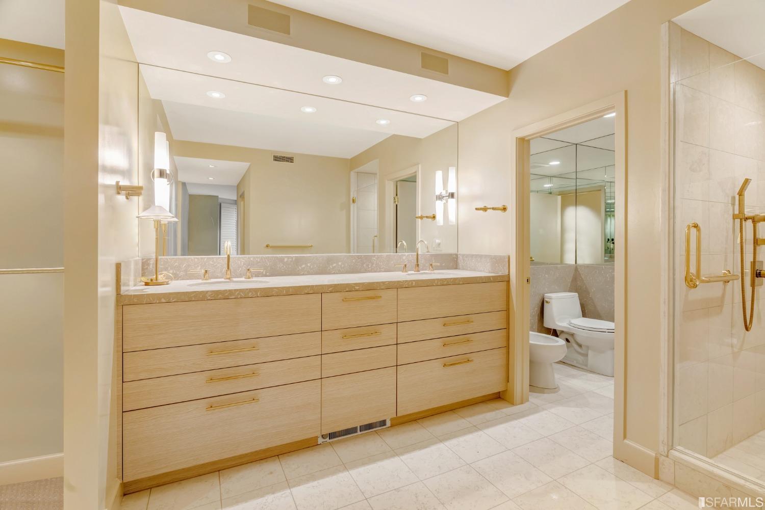 1150 Sacramento Street Unit: 303