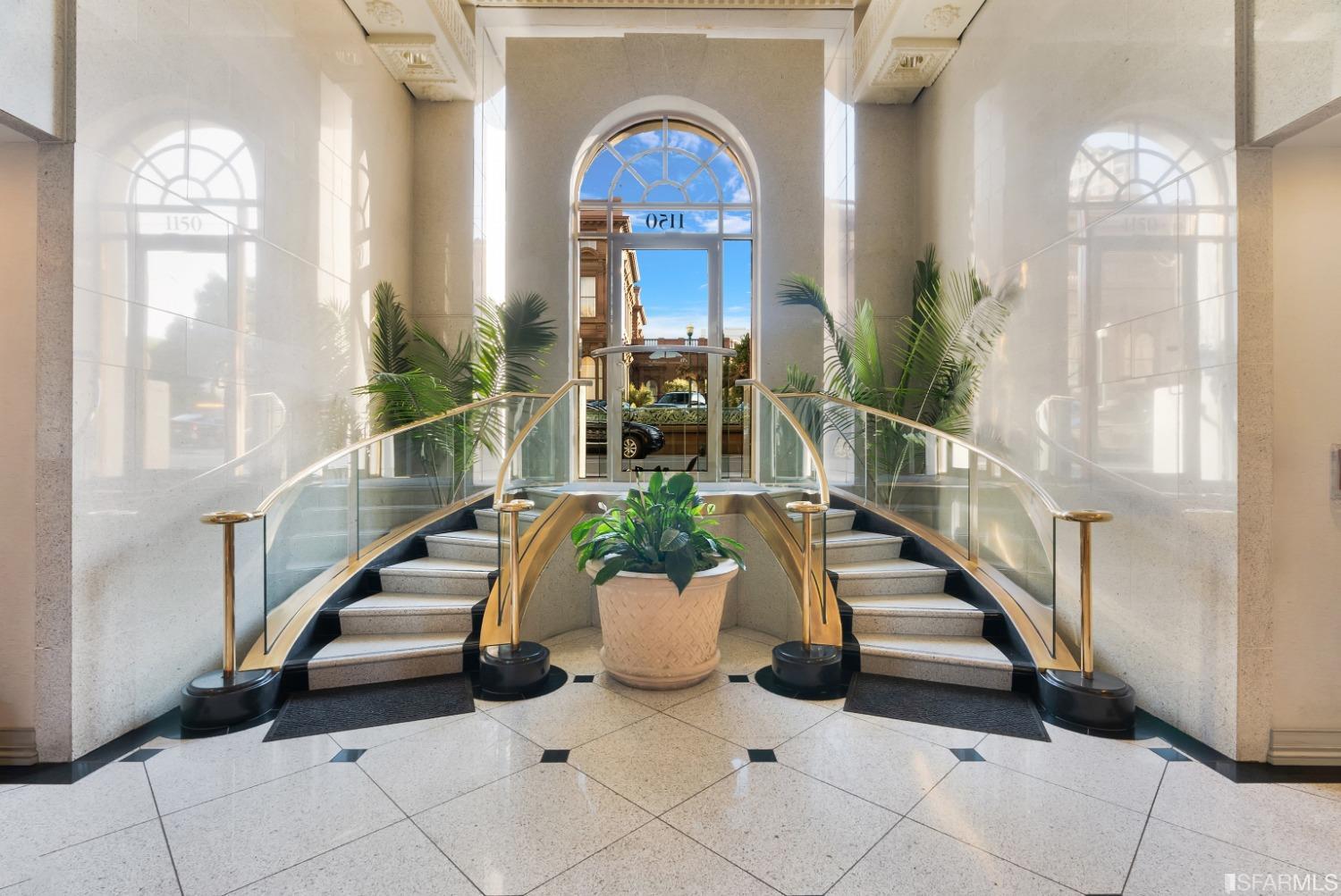 1150 Sacramento Street Unit: 303