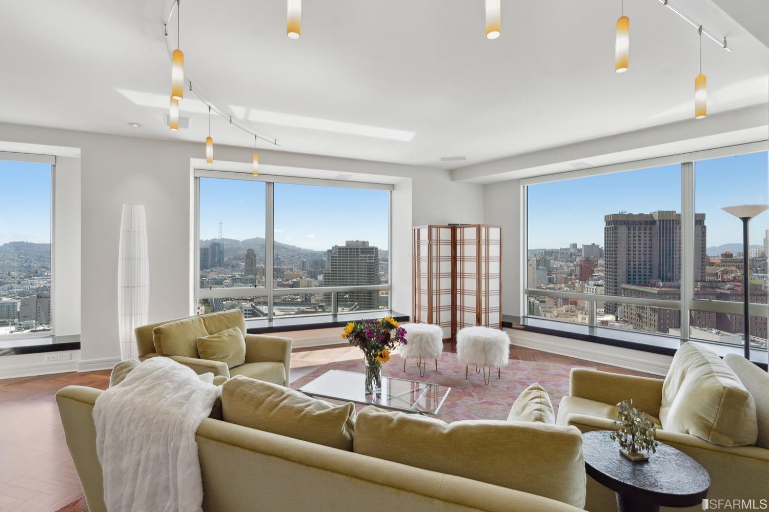 765 Market Street Unit: 33F