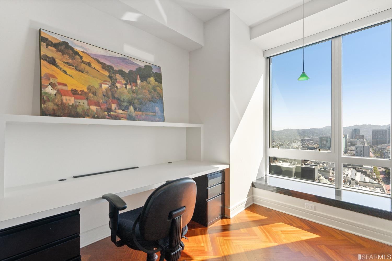 765 Market Street Unit: 33F