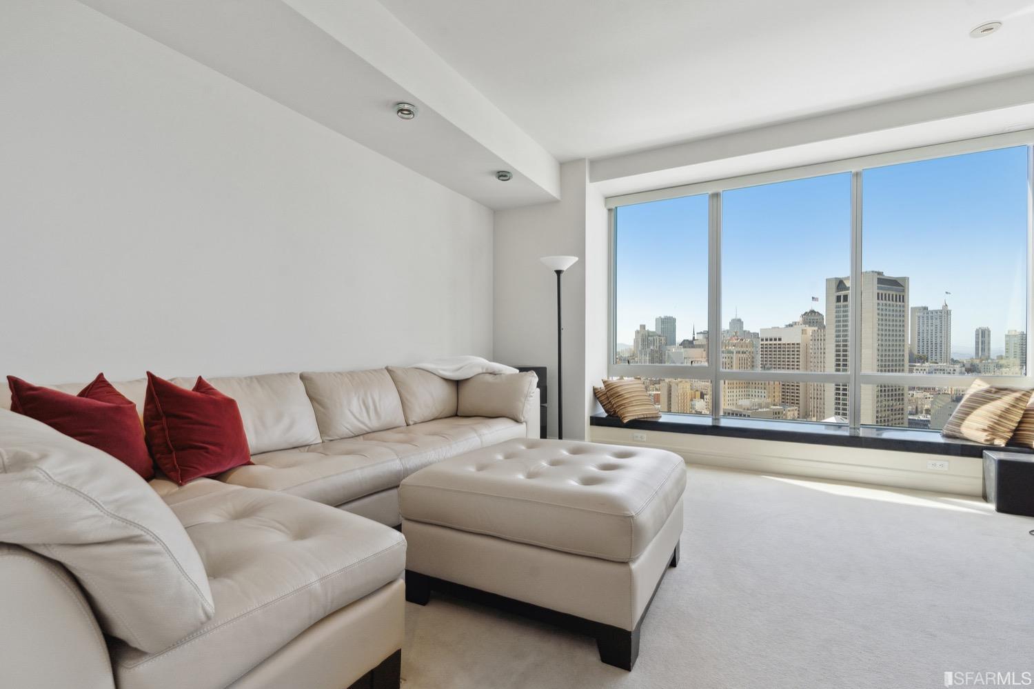765 Market Street Unit: 33F