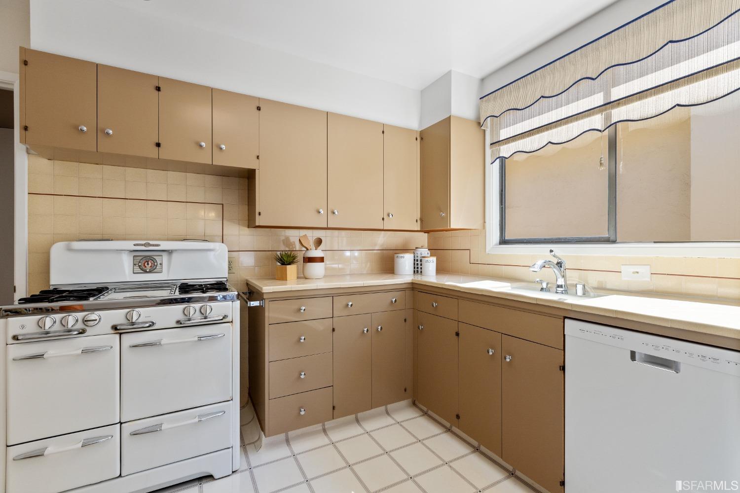 171 Forest Knolls Drive