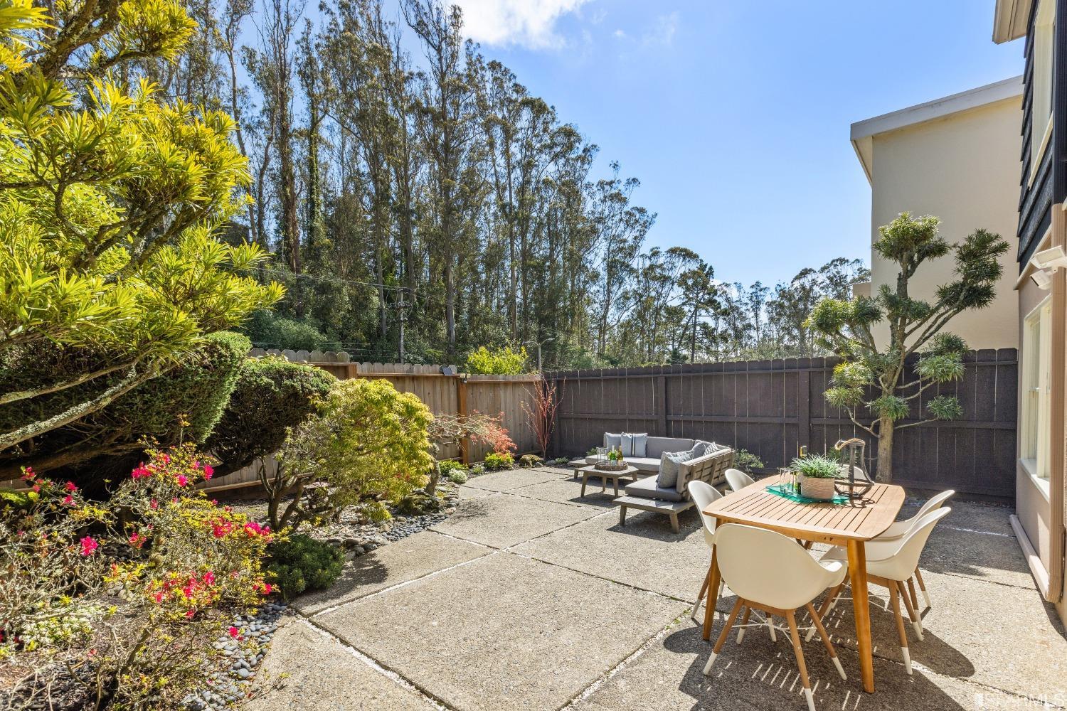 171 Forest Knolls Drive