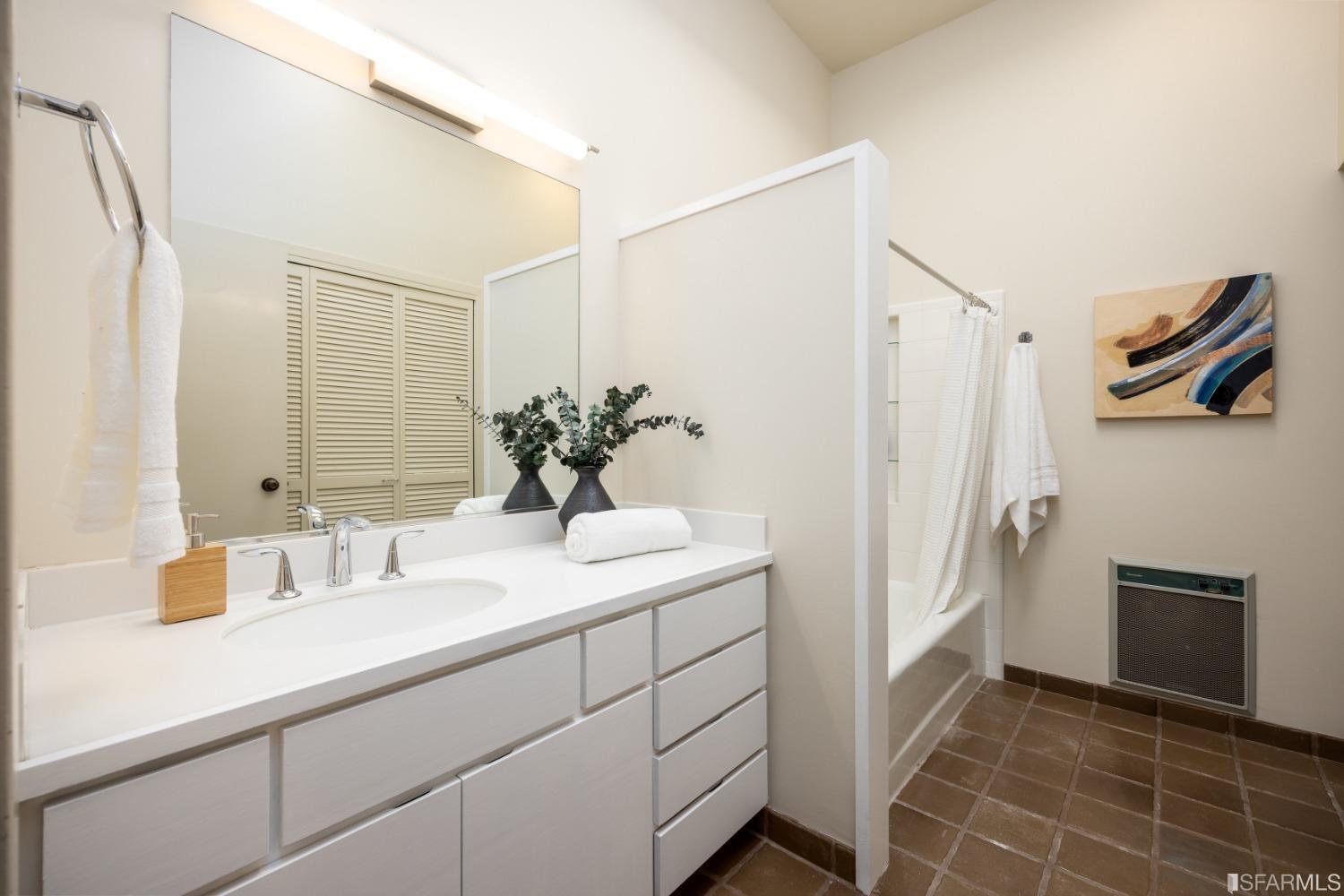 3 Burnett Avenue Unit: 3