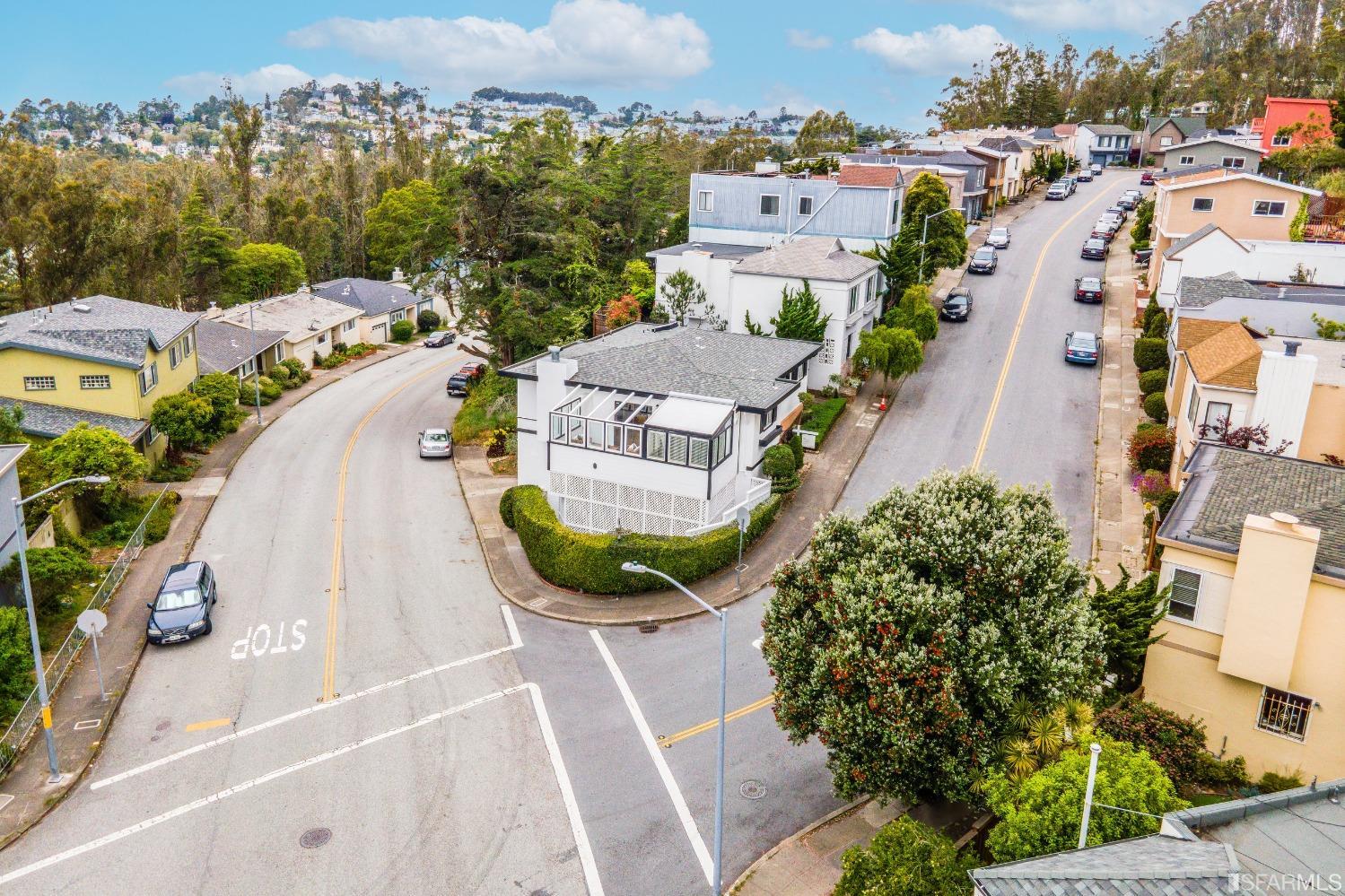 401 Dellbrook Avenue