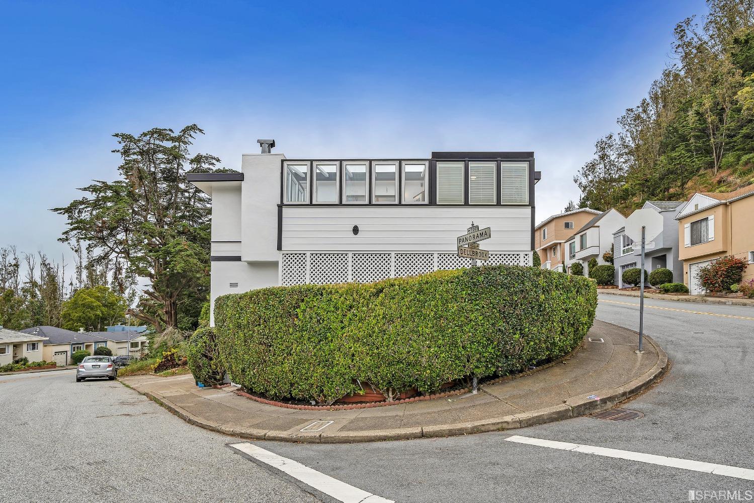401 Dellbrook Avenue