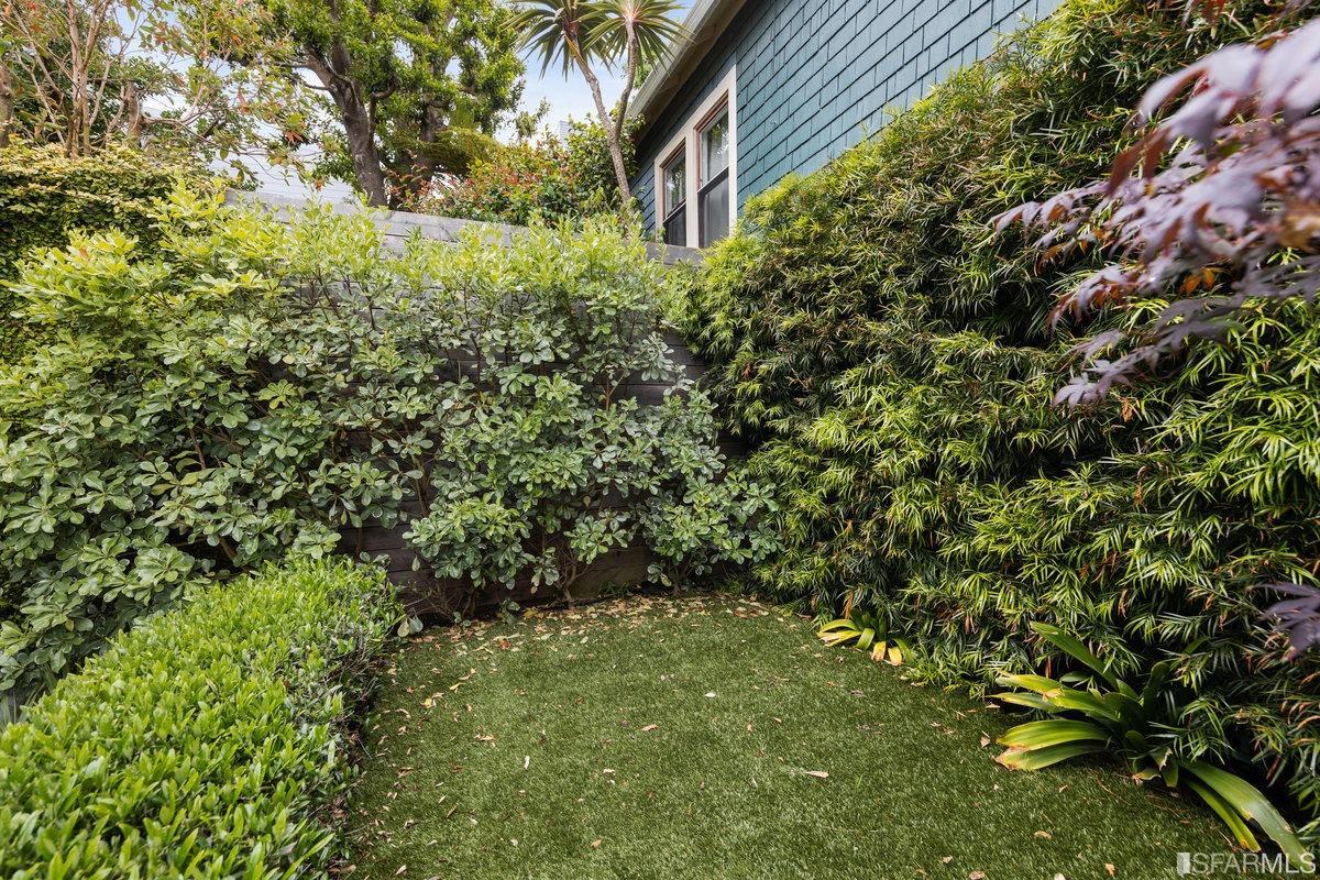 324 Douglass Street