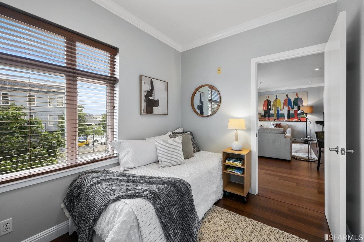 4343 3rd Street Unit: 201