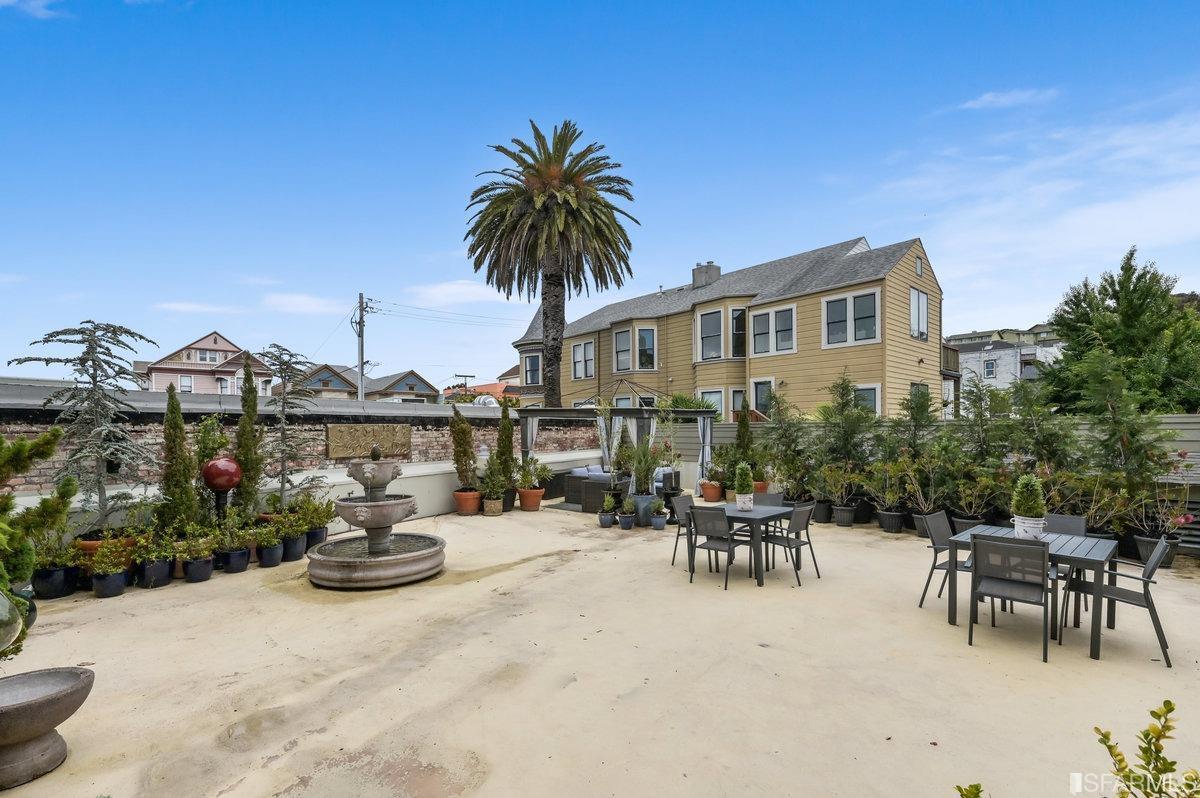 4343 3rd Street Unit: 201