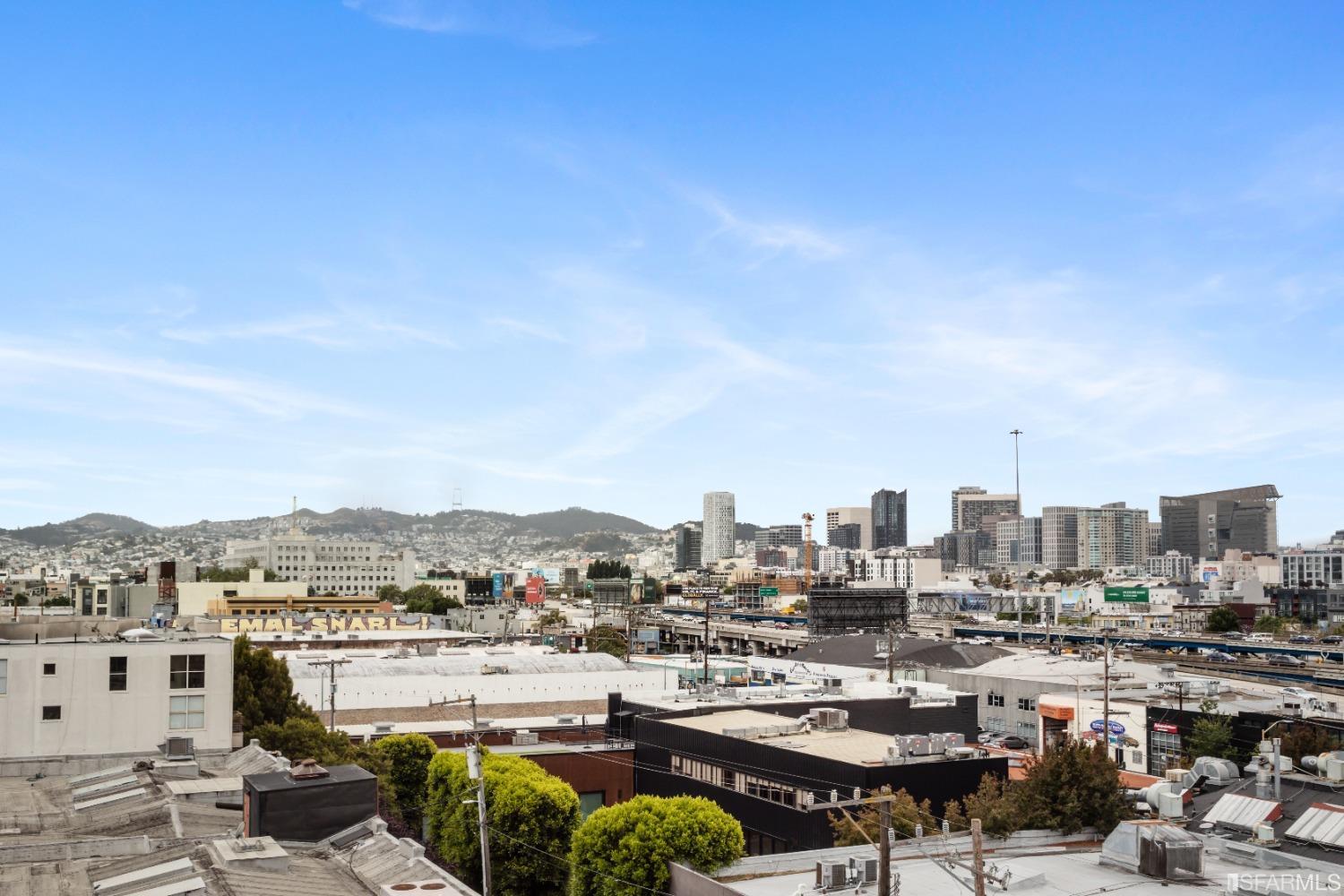 555 4th Street Unit: 725
