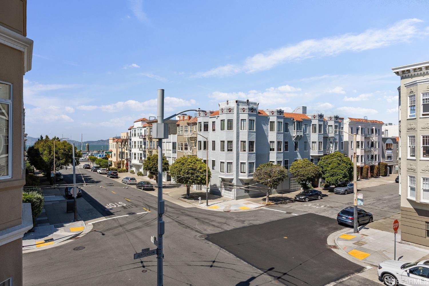 1921 Jefferson Street Unit: 206