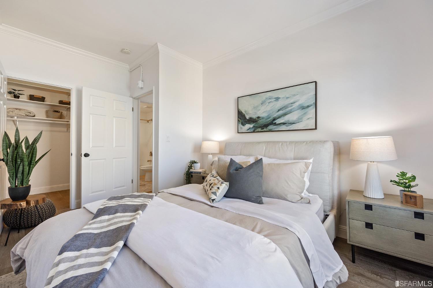 1921 Jefferson Street Unit: 206