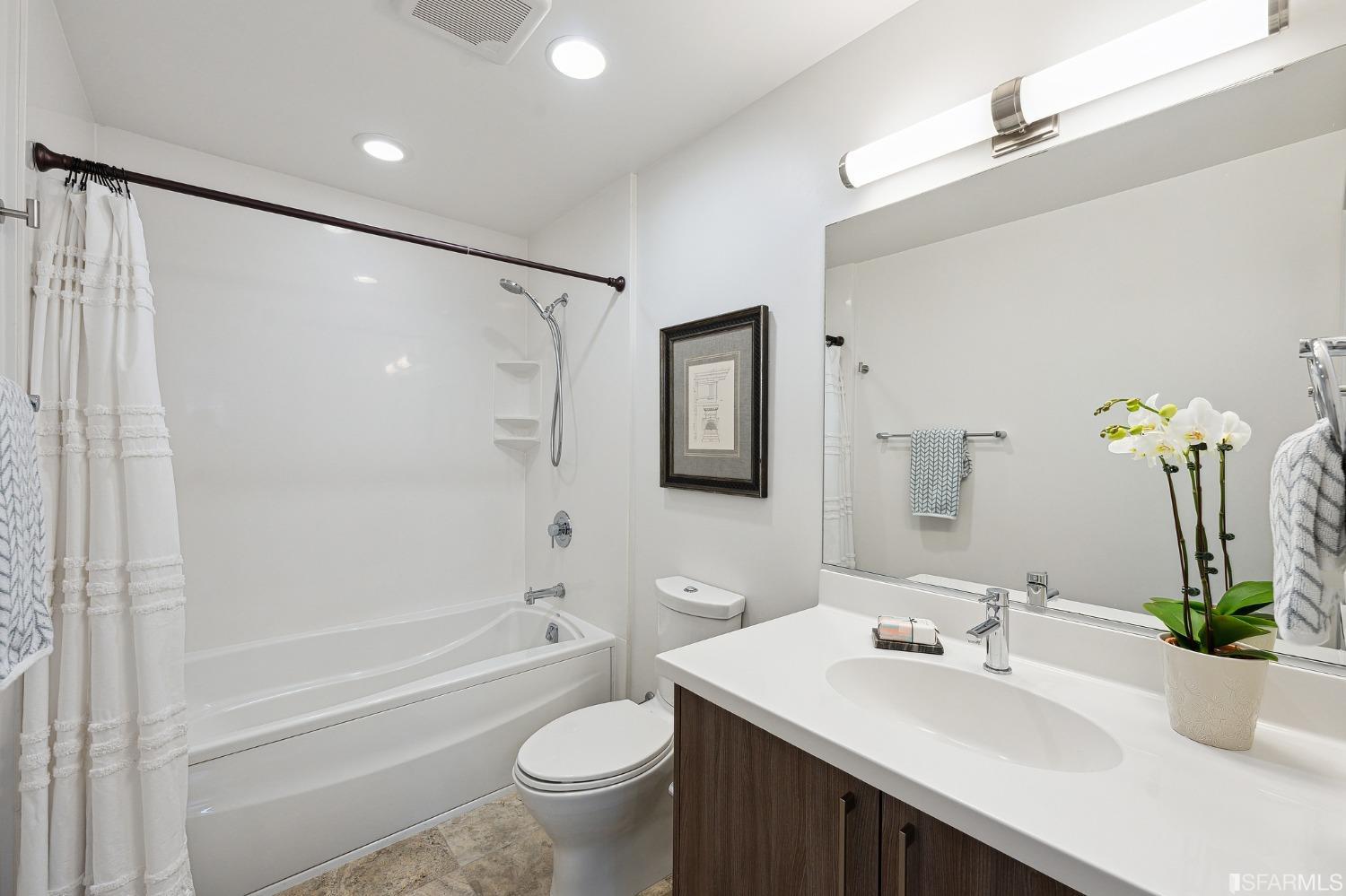 72 Townsend Street Unit: 606