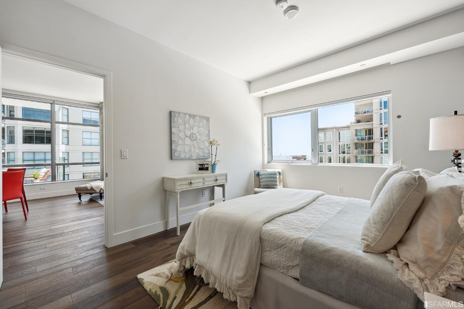 72 Townsend Street Unit: 606