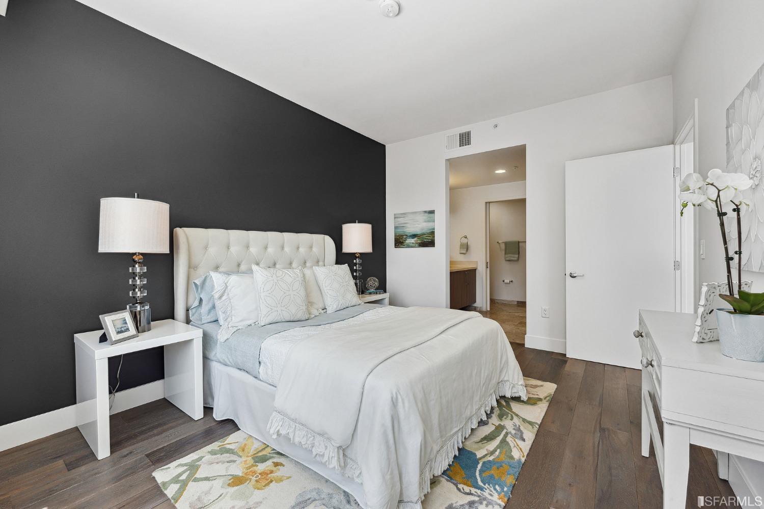 72 Townsend Street Unit: 606