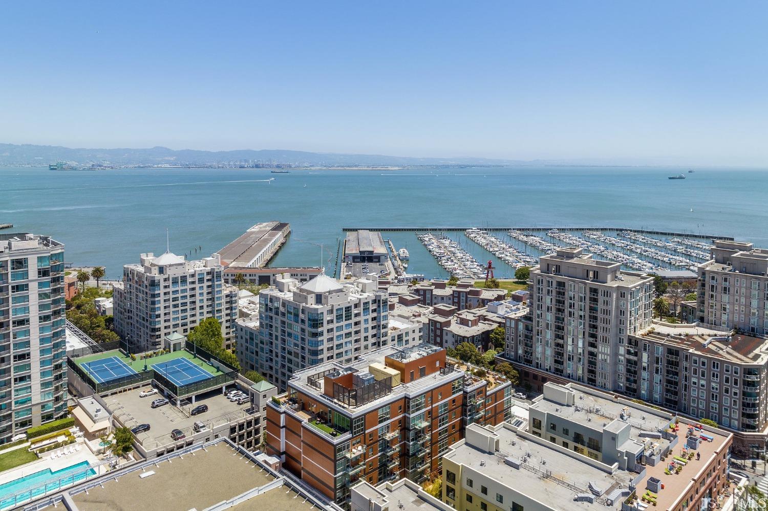 72 Townsend Street Unit: 606