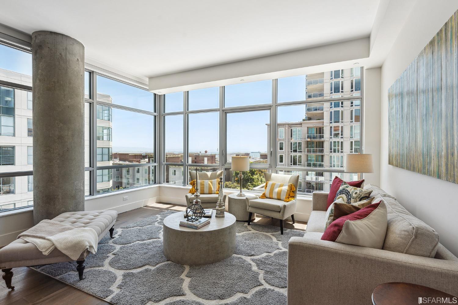 72 Townsend Street Unit: 606