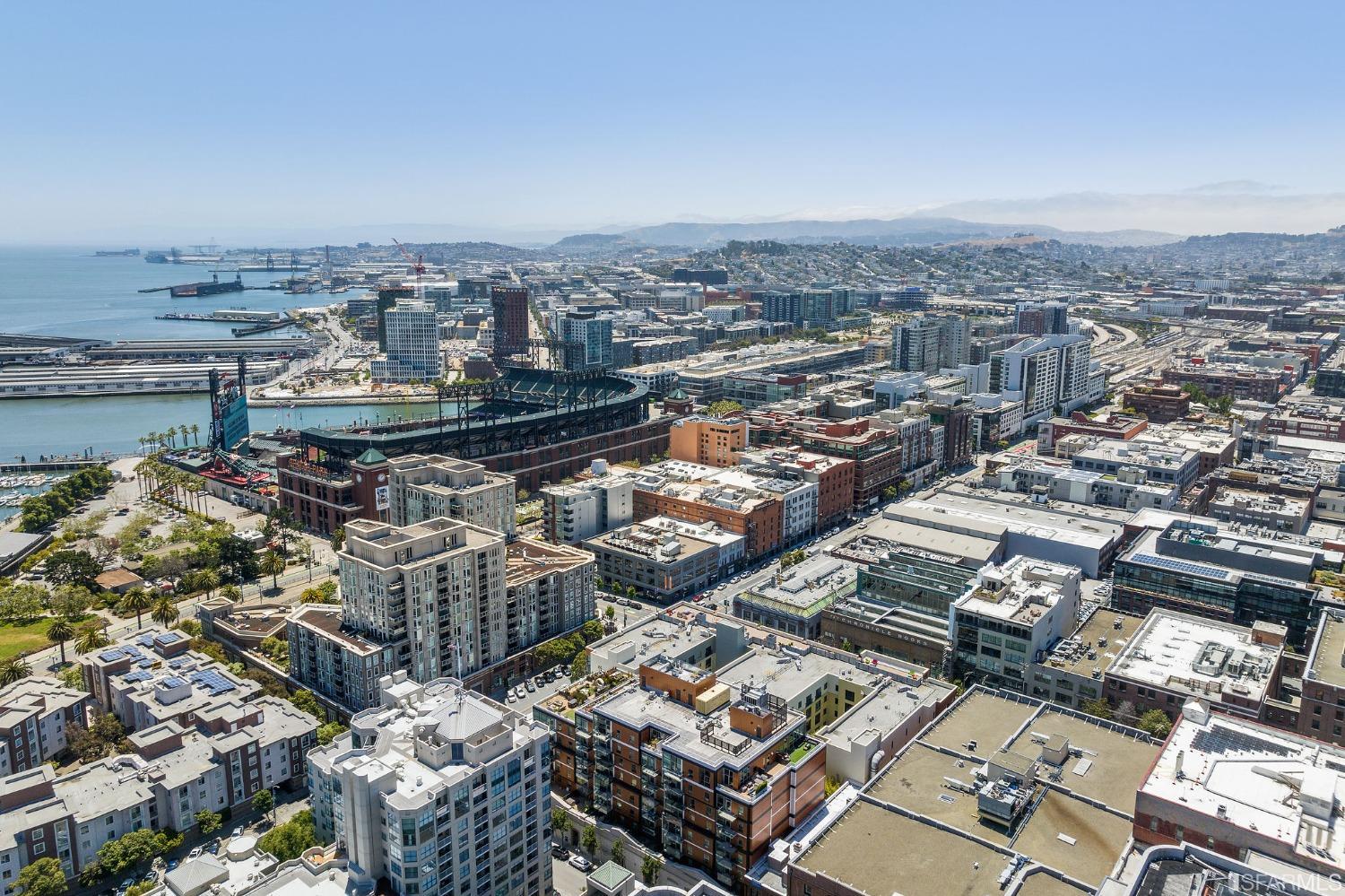72 Townsend Street Unit: 606