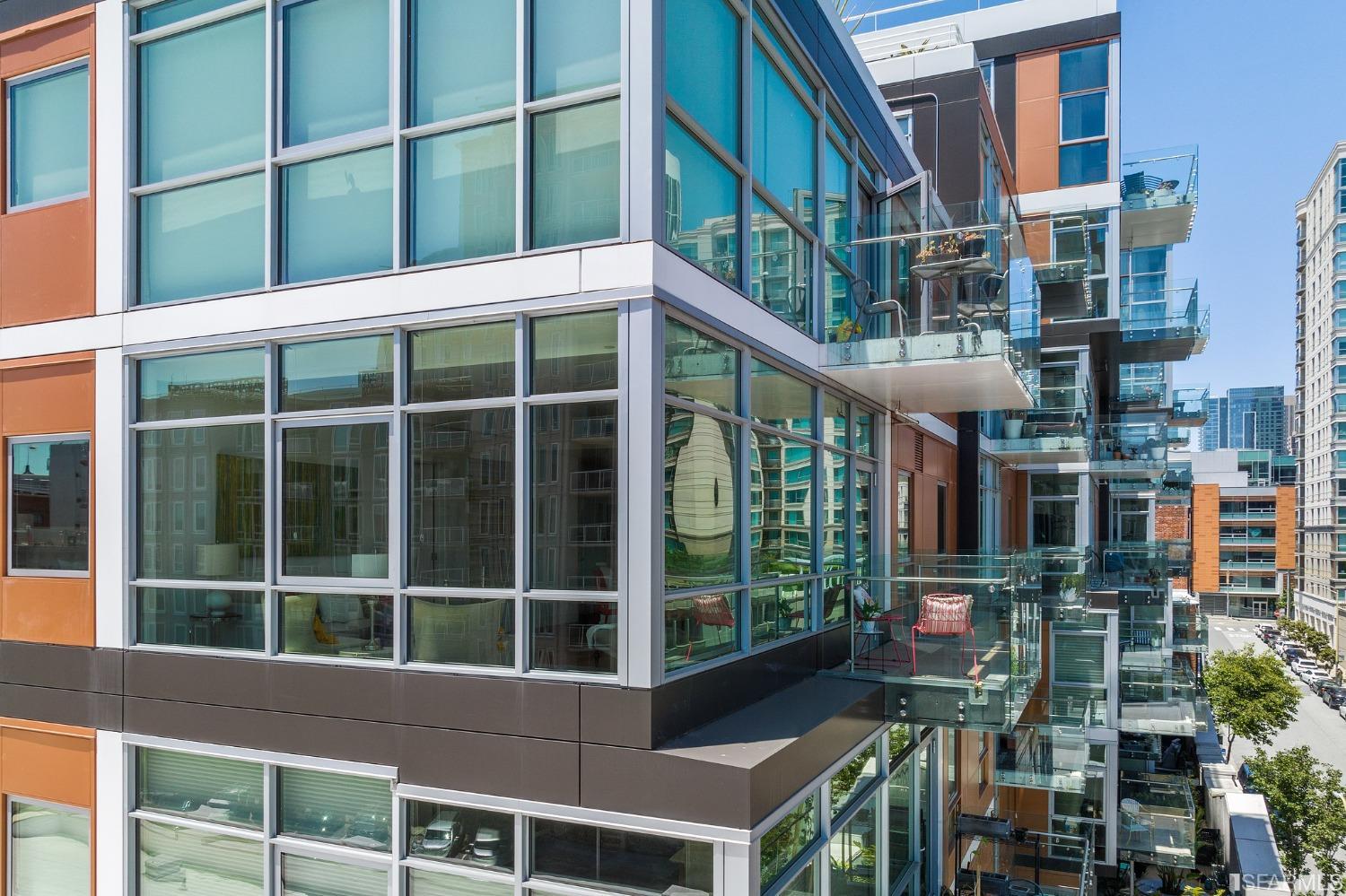72 Townsend Street Unit: 606