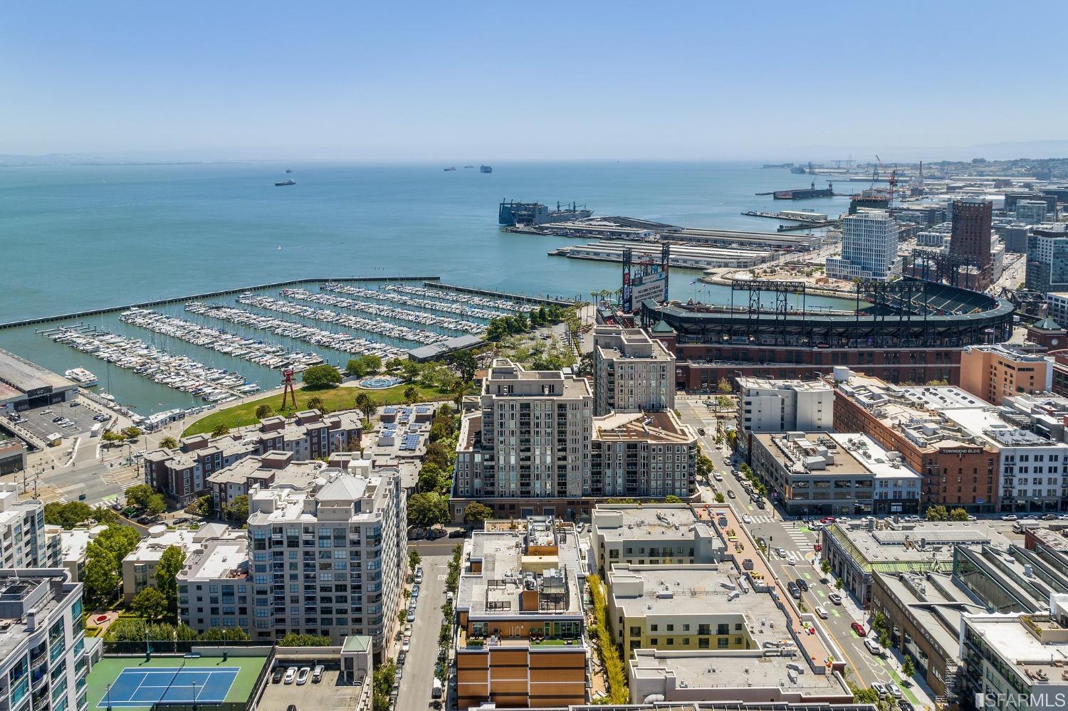 72 Townsend Street Unit: 606