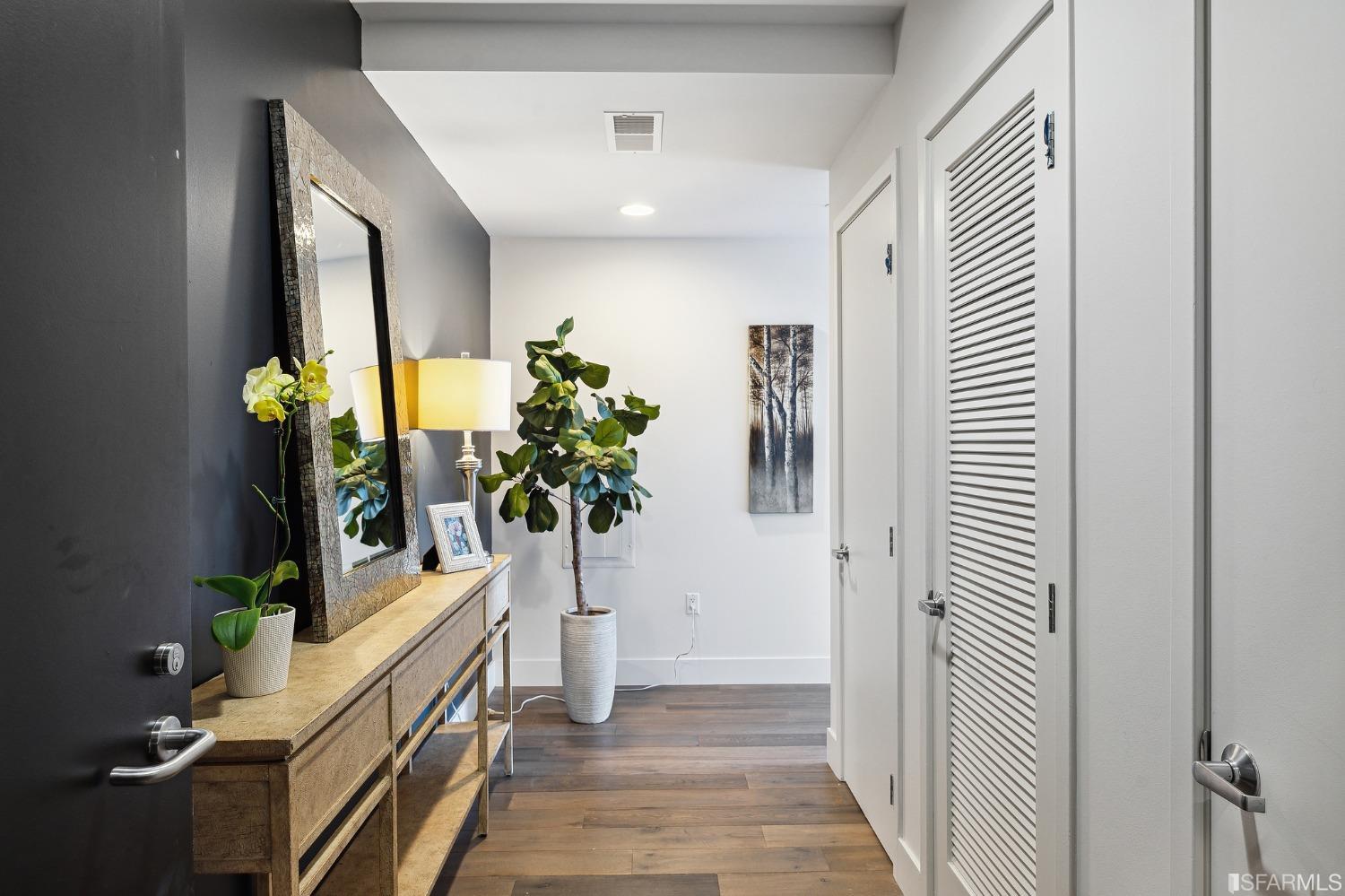 72 Townsend Street Unit: 606