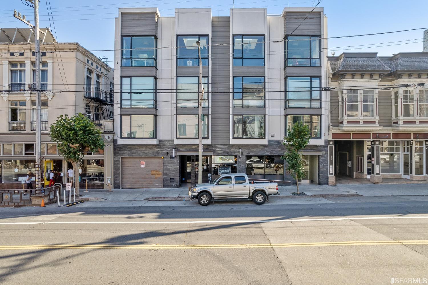 2829 California Street Unit: 4C