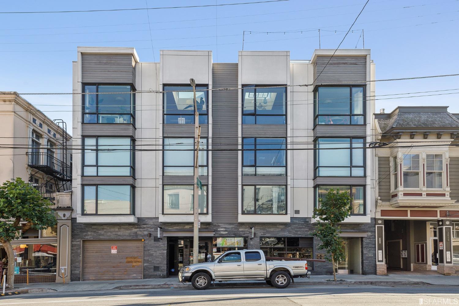2829 California Street Unit: 4C