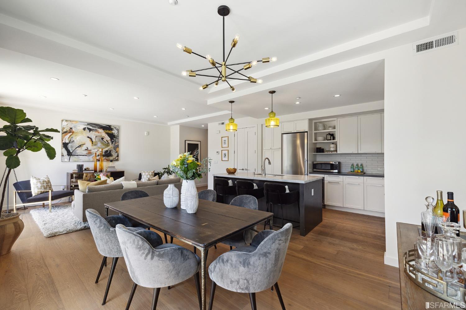 2829 California Street Unit: 4C