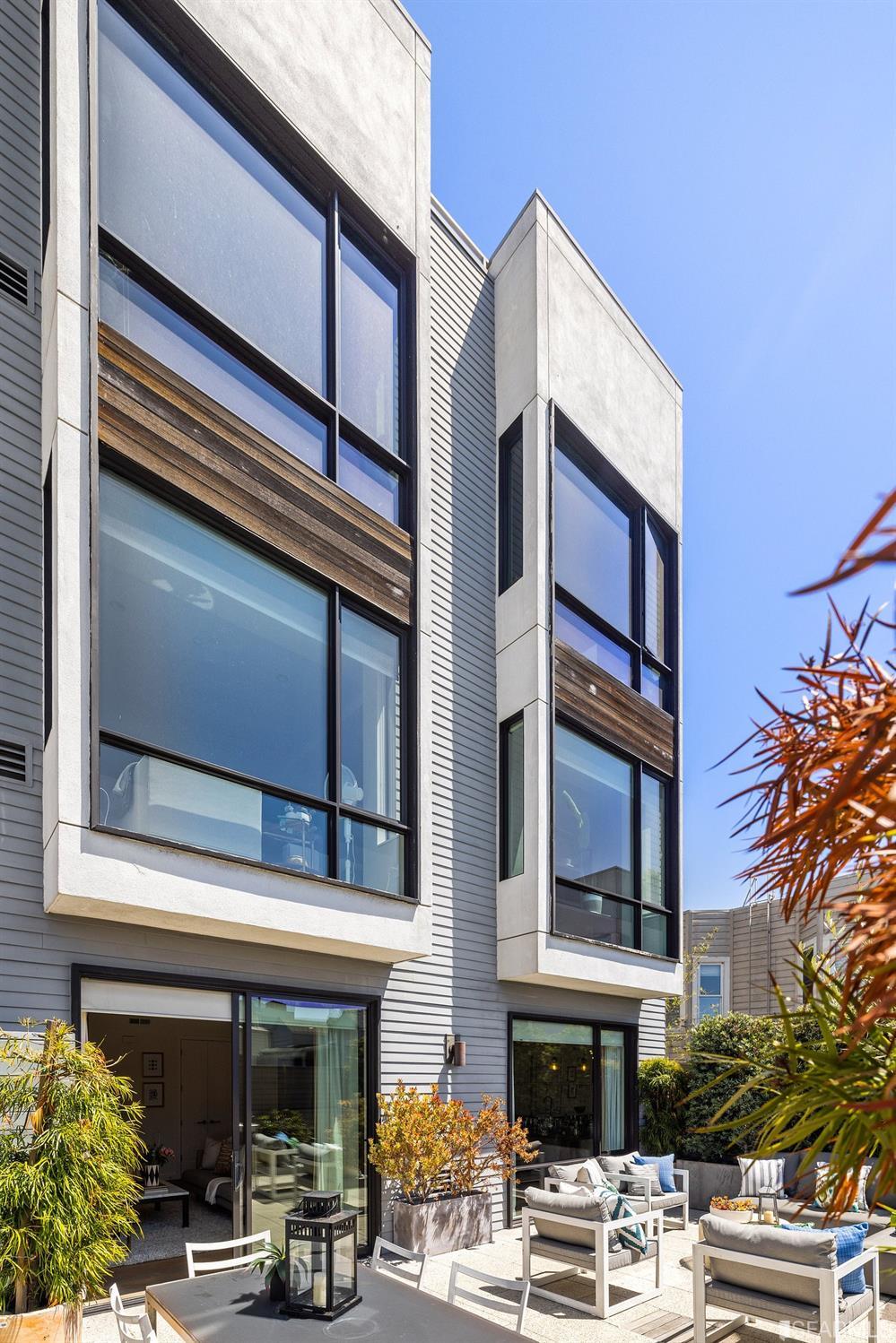 2829 California Street Unit: 4C