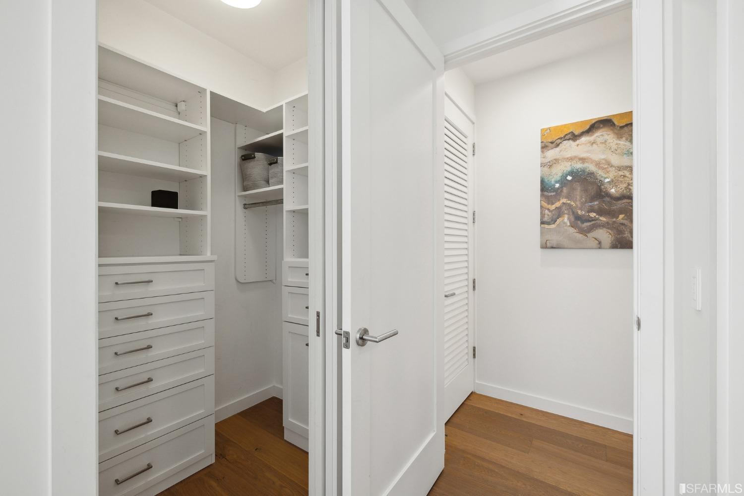 2829 California Street Unit: 4C