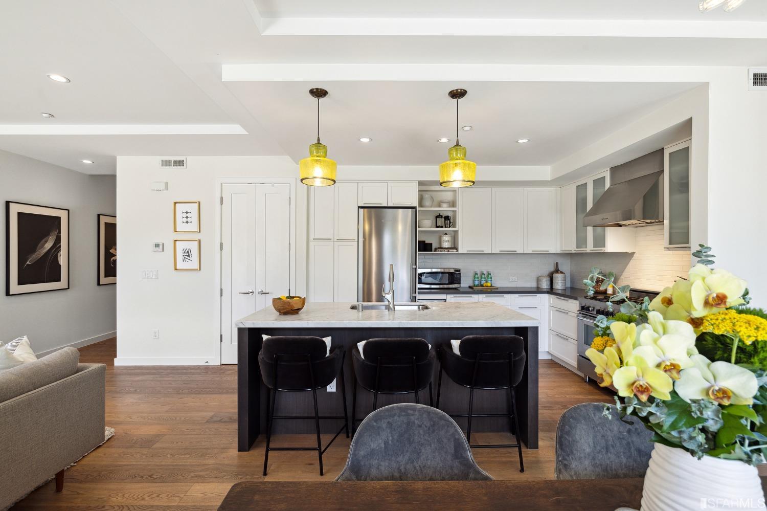 2829 California Street Unit: 4C
