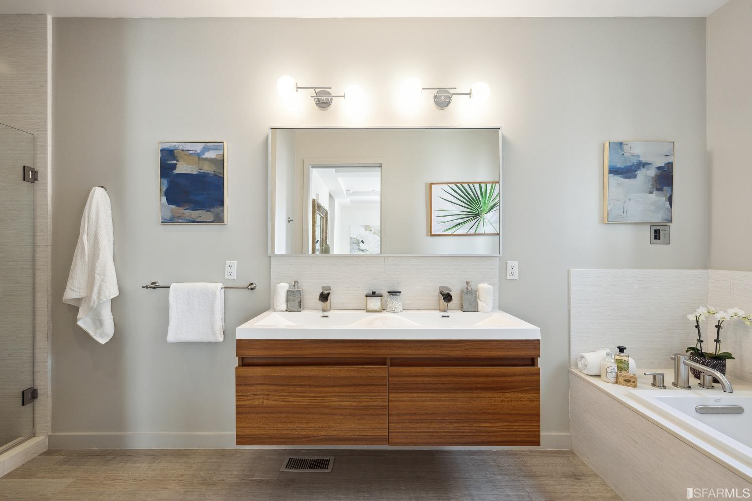 2829 California Street Unit: 4C