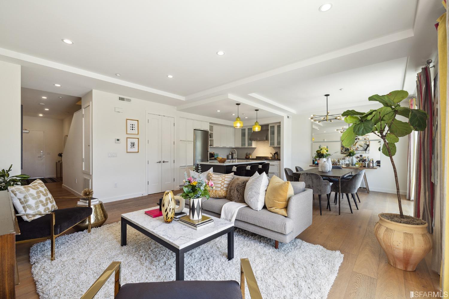 2829 California Street Unit: 4C