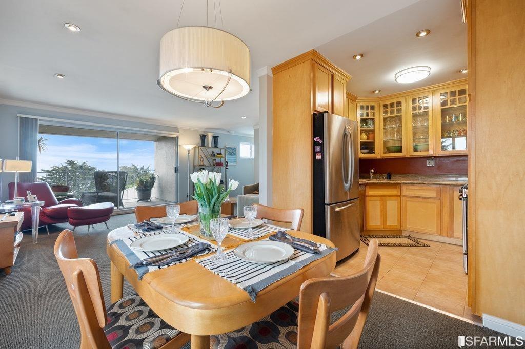160 Gardenside Drive Unit: 401