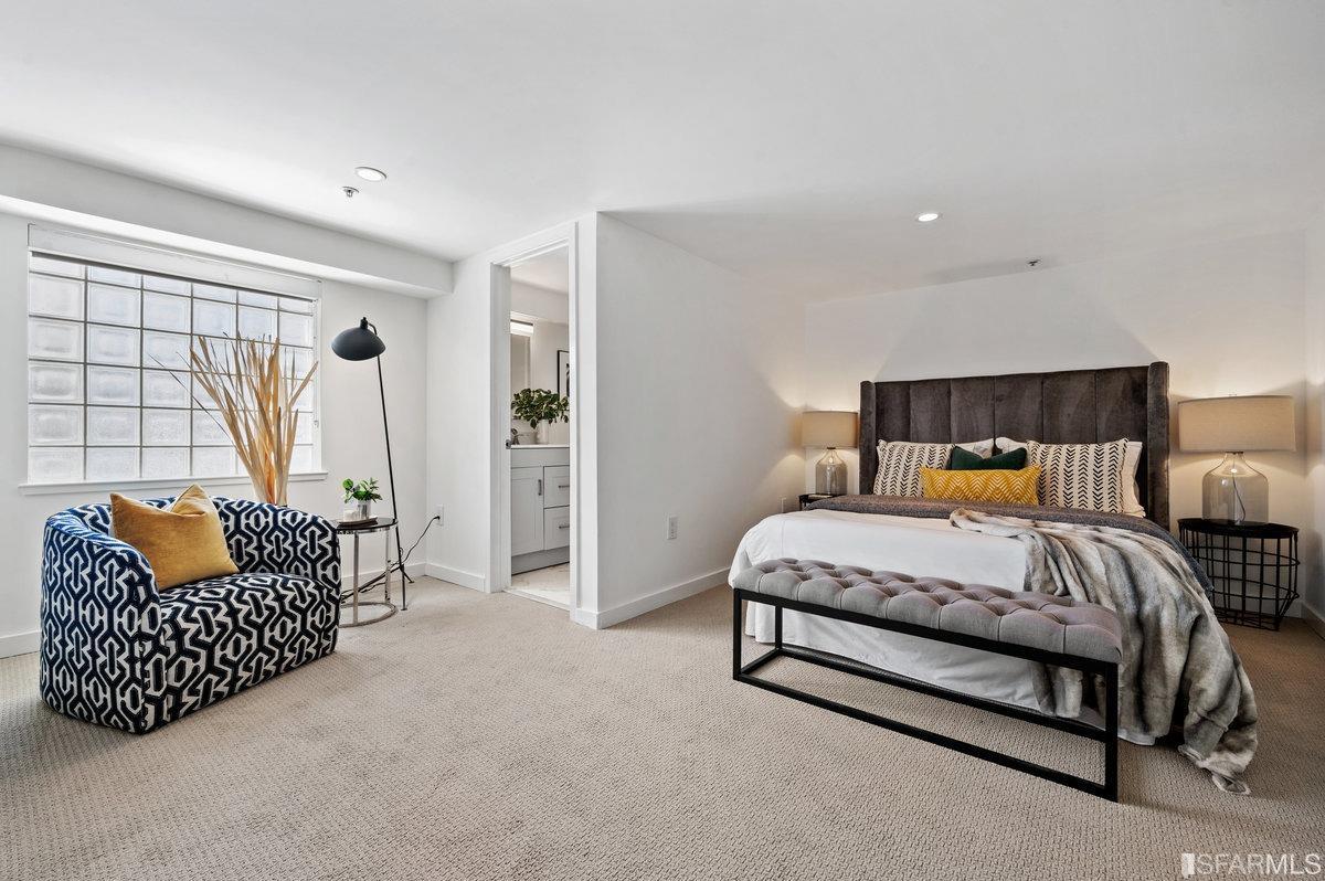 322 6th Street Unit: 13